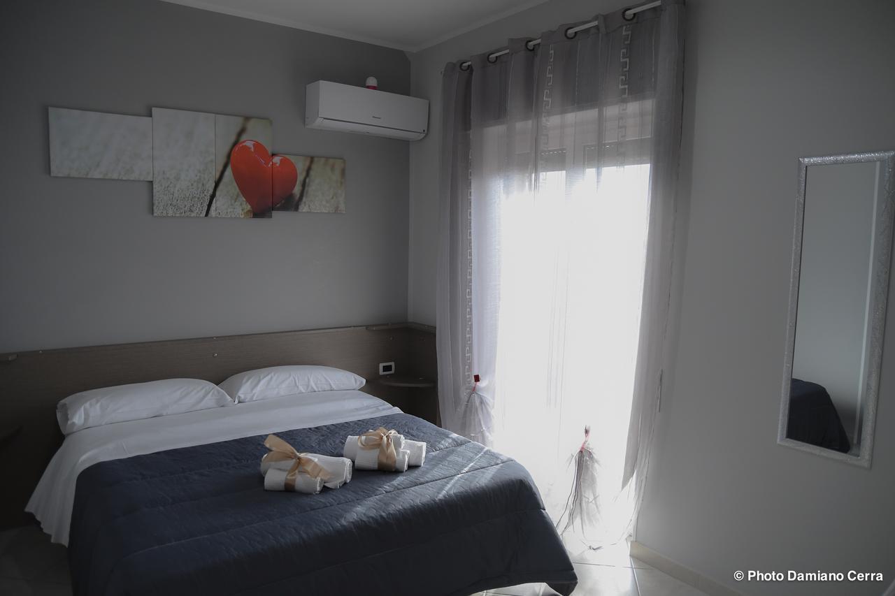 B&B Lamezia Airport ラメーツィア・テルメ エクステリア 写真