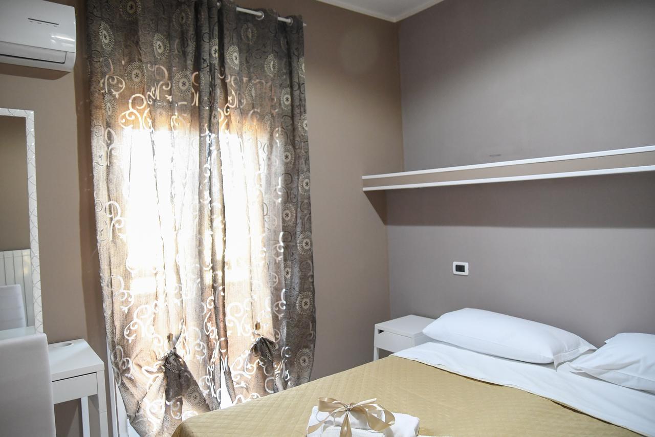 B&B Lamezia Airport ラメーツィア・テルメ エクステリア 写真