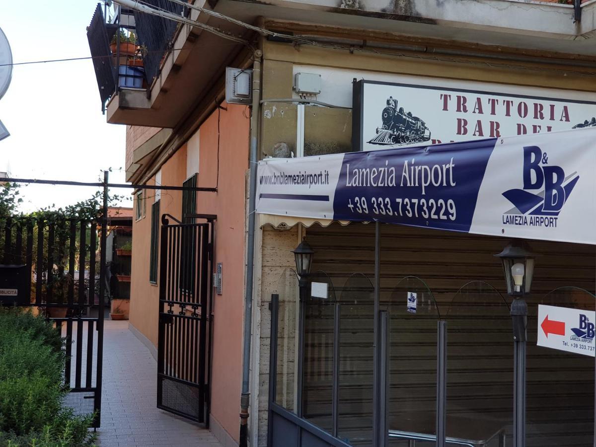 B&B Lamezia Airport ラメーツィア・テルメ エクステリア 写真