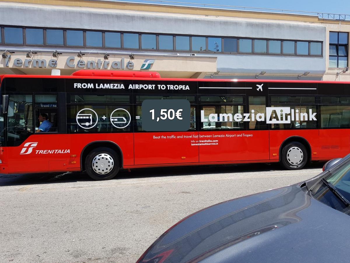 B&B Lamezia Airport ラメーツィア・テルメ エクステリア 写真